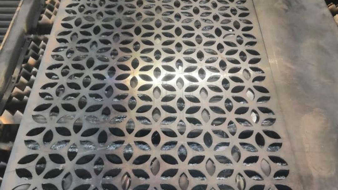 برش لیزر درب